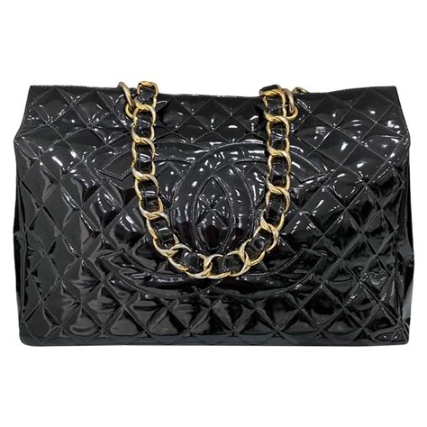 borsa chanel vernice shopping|Borsa Chanel .